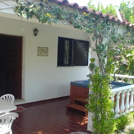 Villa Cabanas Villa *